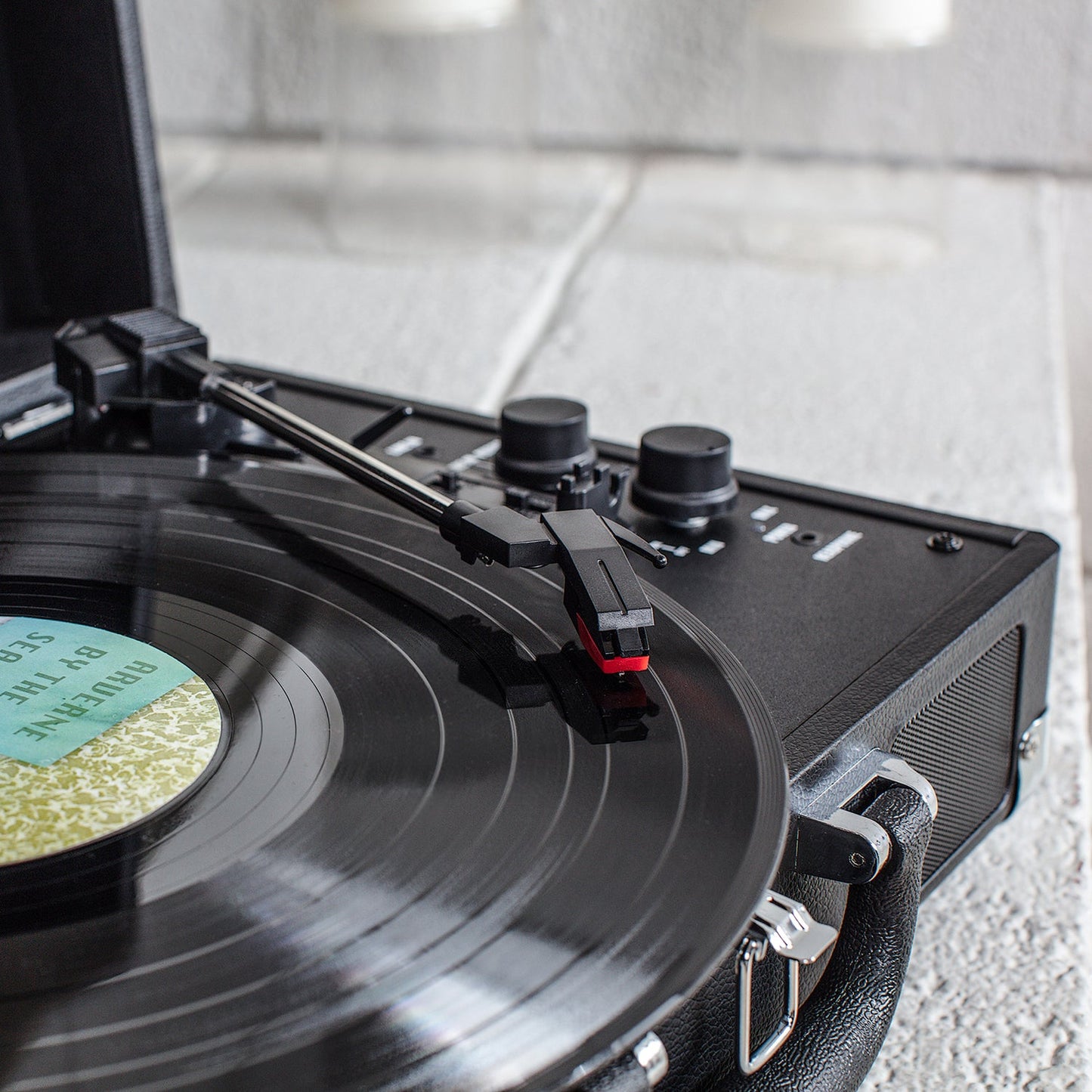 Journey+ Suitcase Record Player