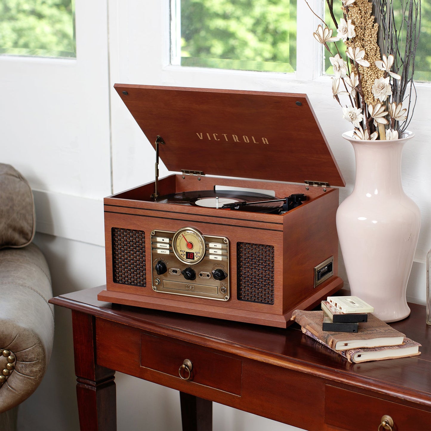 Ashford 7-in-1 Record Player
